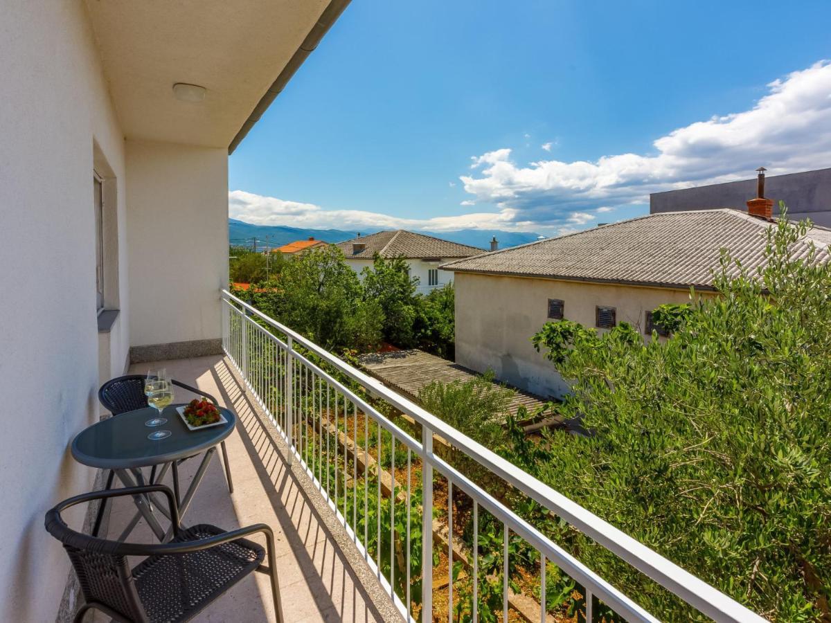 Apartment Tea By Interhome Novi Vinodolski Exterior foto